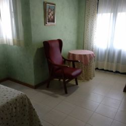 Interior habitación Villa de Perales
